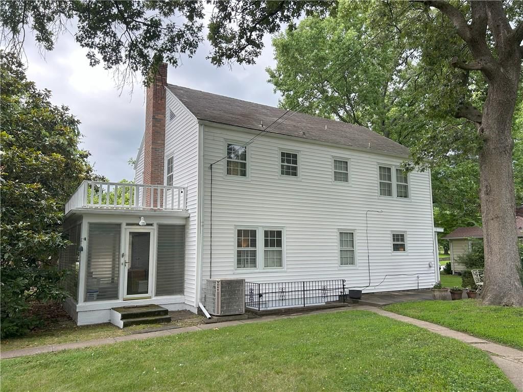 725 S Main Street — photo 24