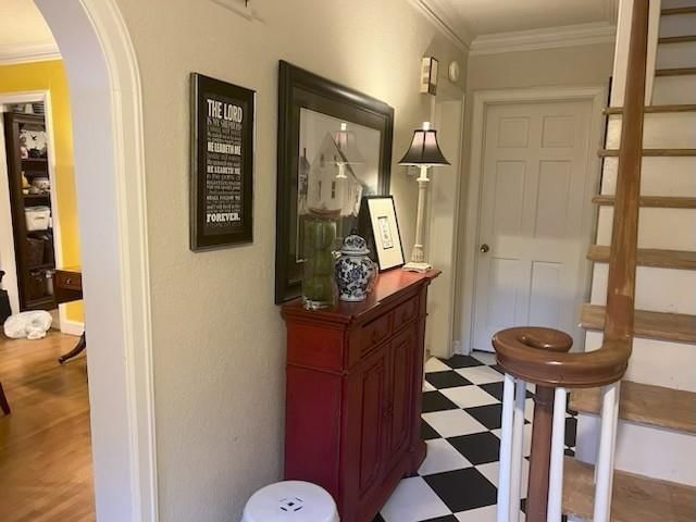 725 S Main Street — photo 4