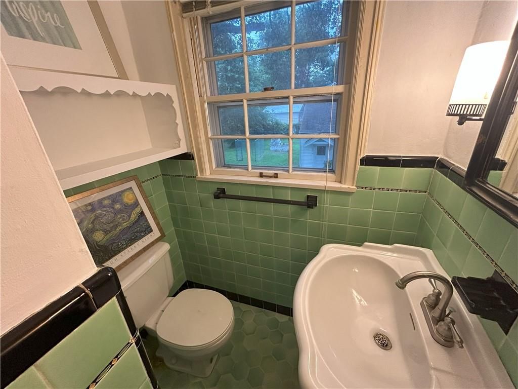 725 S Main Street — photo 31