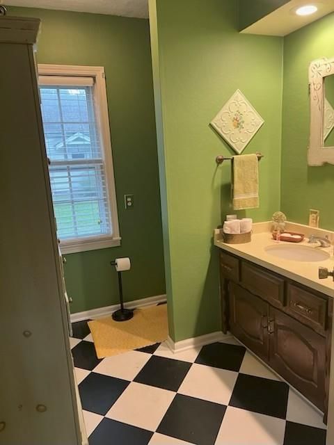 725 S Main Street — photo 38