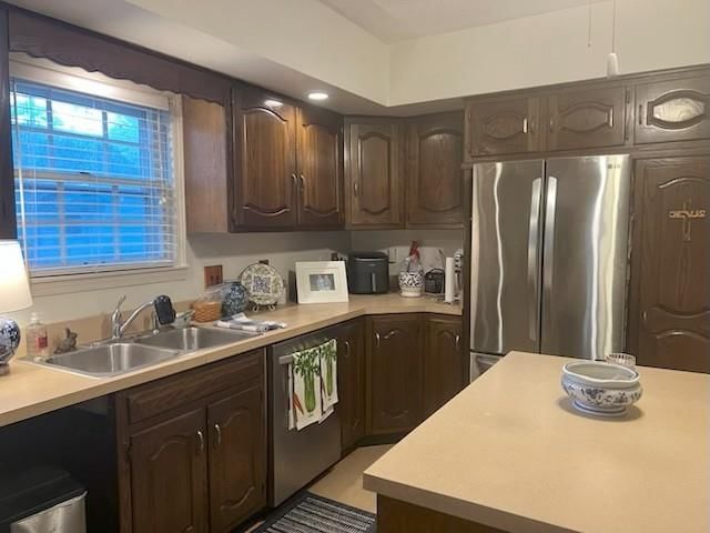 725 S Main Street — photo 5