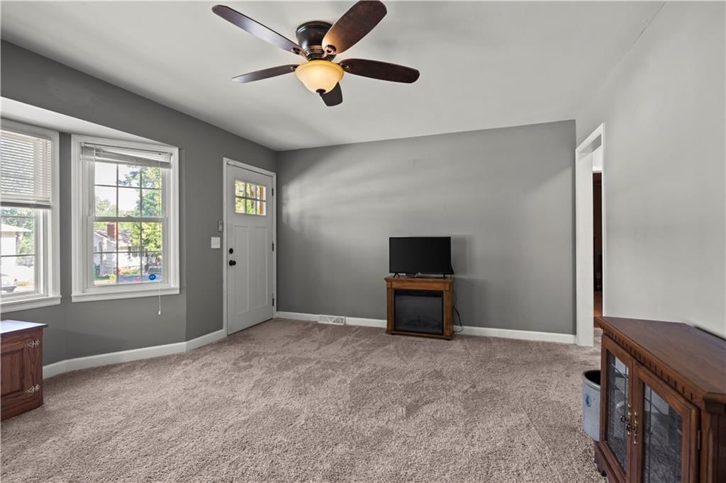 8315 Laurel Avenue — photo 8