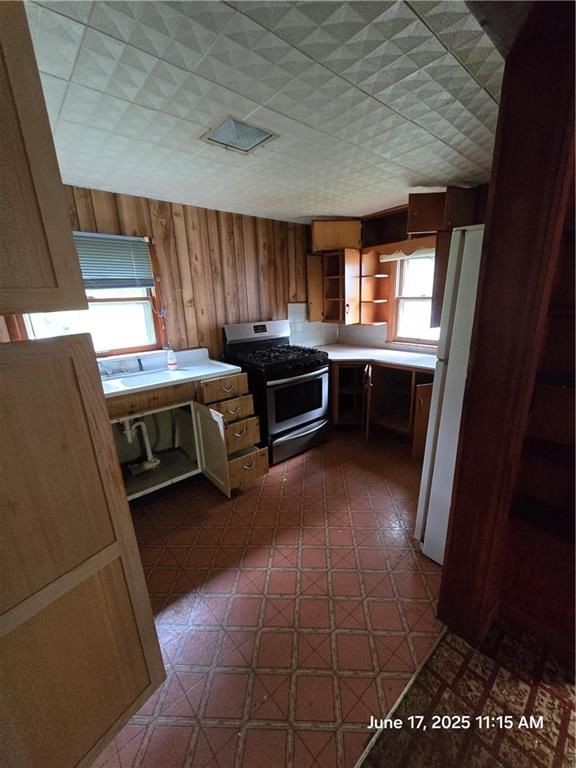 303 E May Street — photo 7