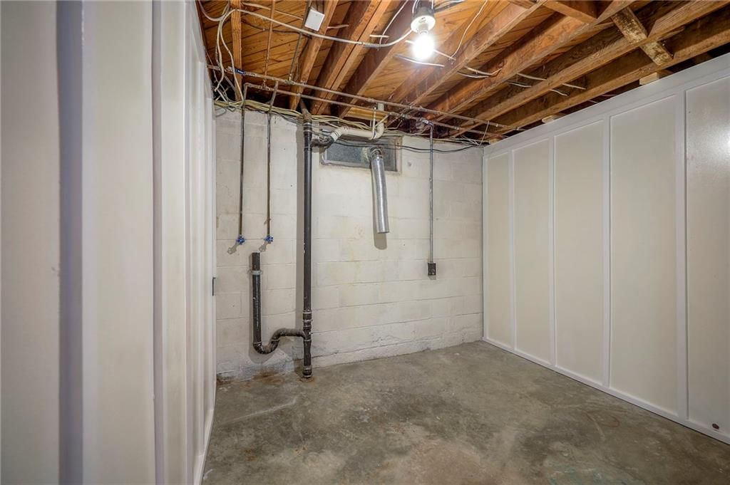 7481 Village Drive — photo 29