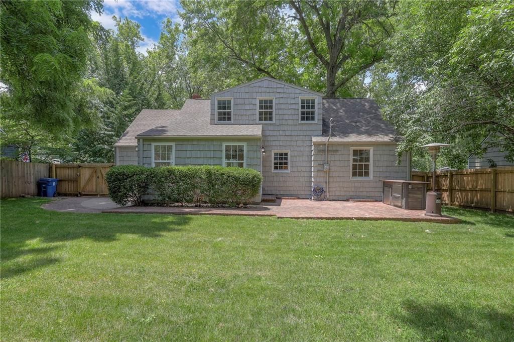 7481 Village Drive — photo 33