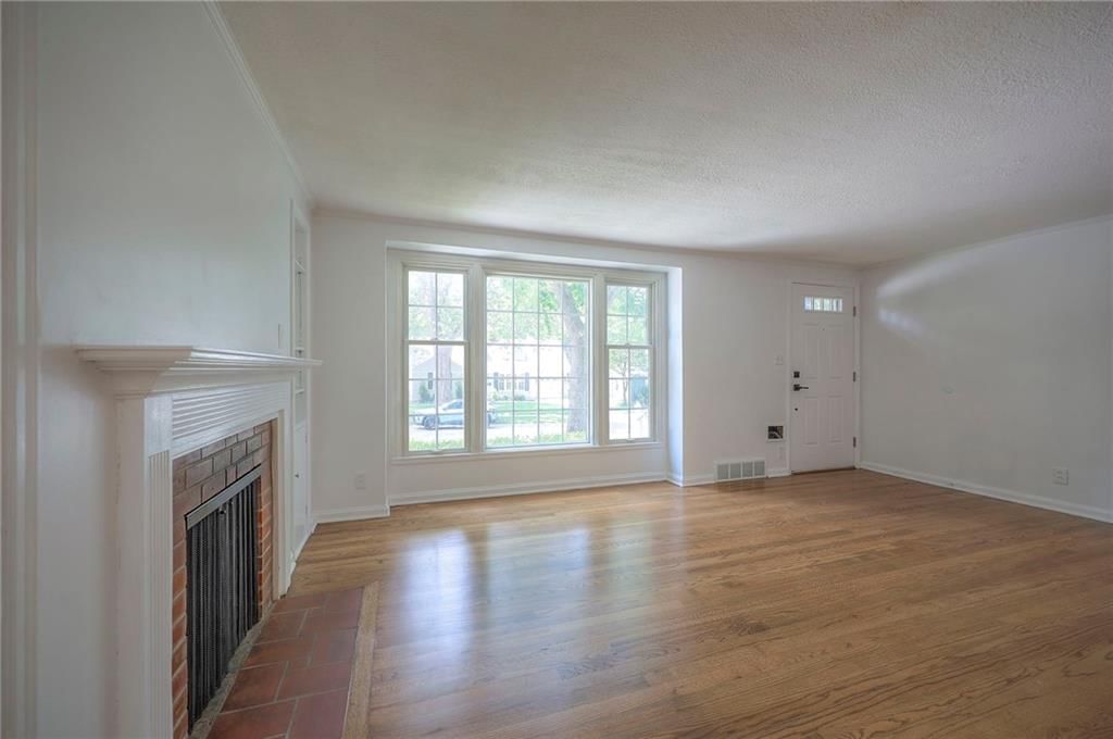 7481 Village Drive — photo 5