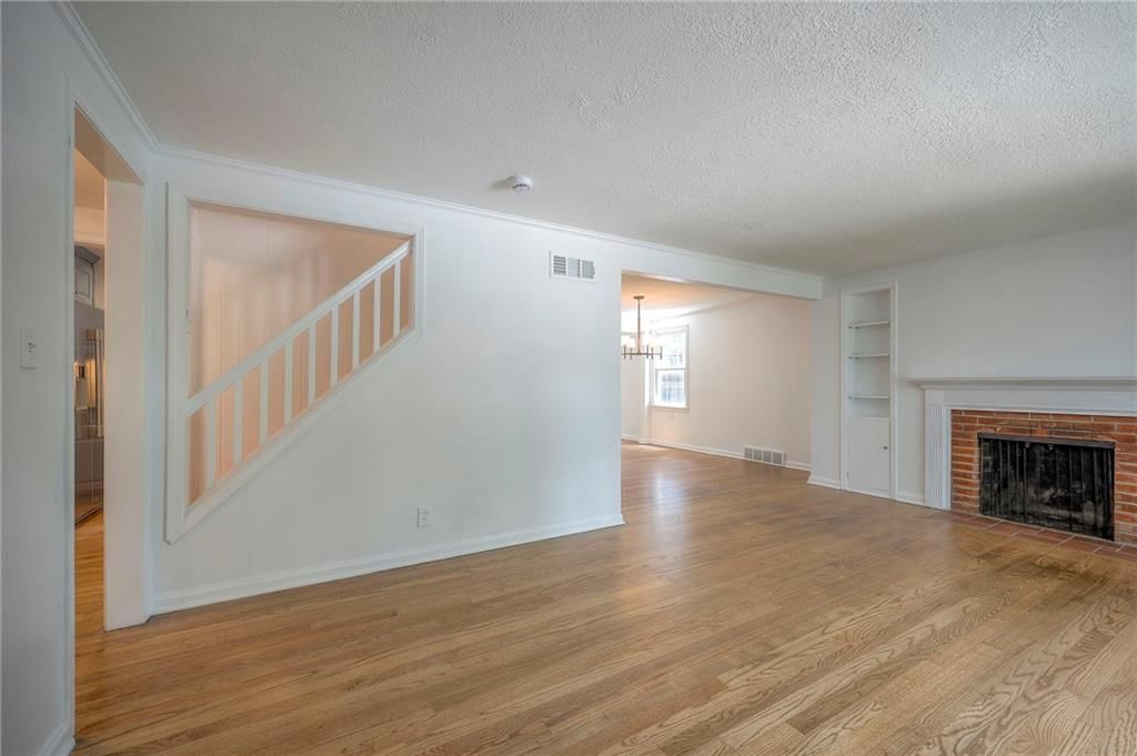 7481 Village Drive — photo 7