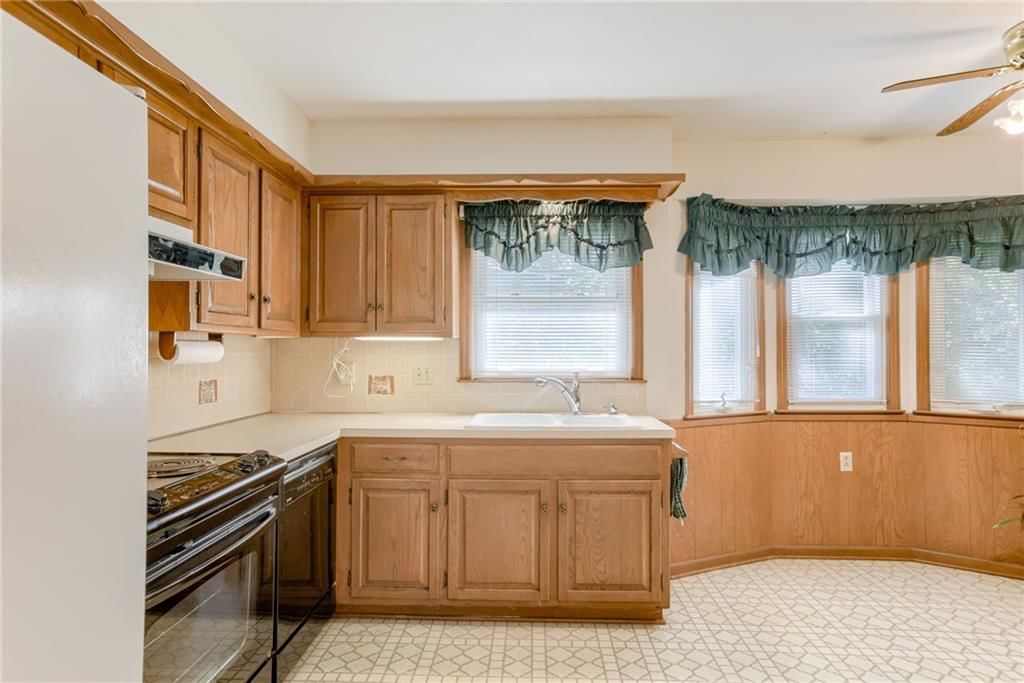 8715 Mackey Street — photo 12