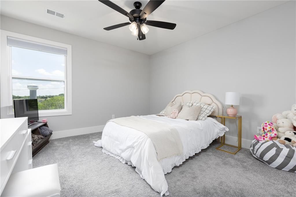 4025 NE Sagamore Drive — photo 30