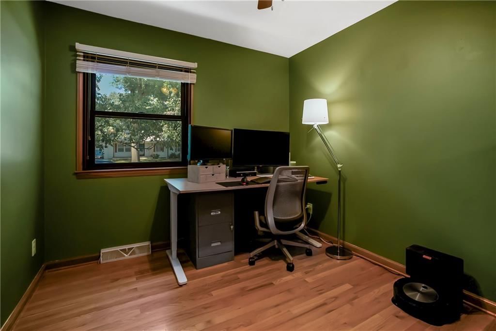 10609 W 88th Terrace — photo 11