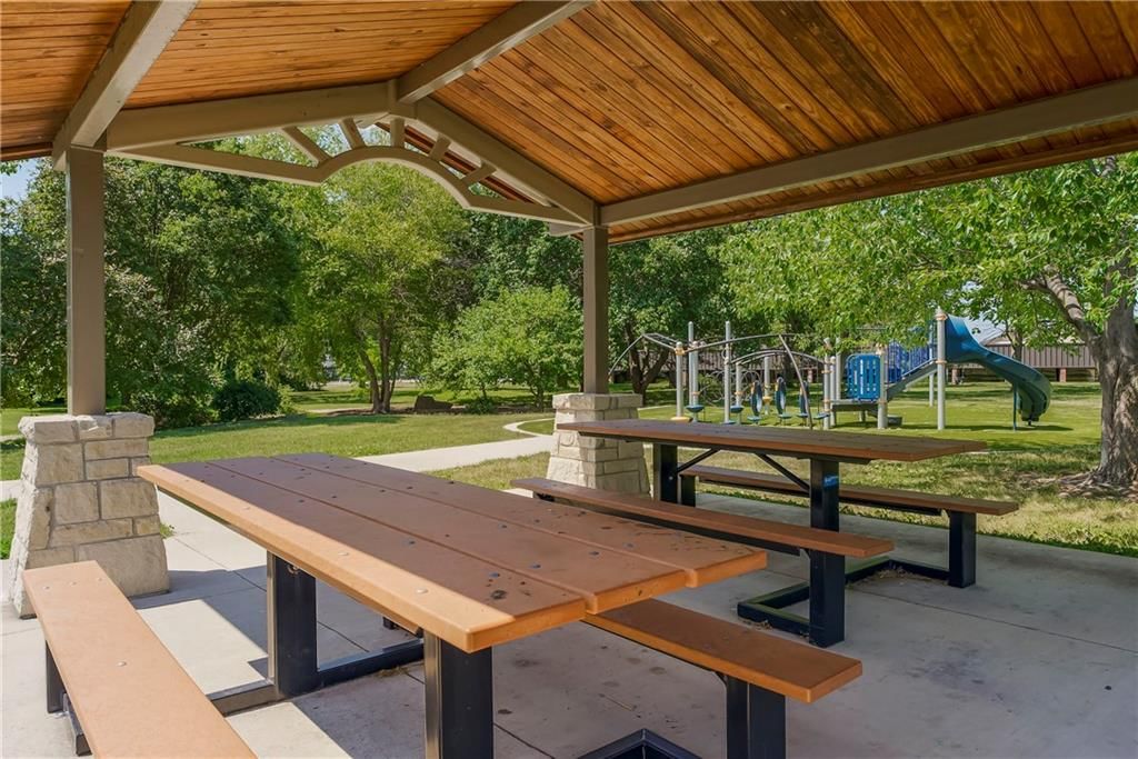 10609 W 88th Terrace — photo 32