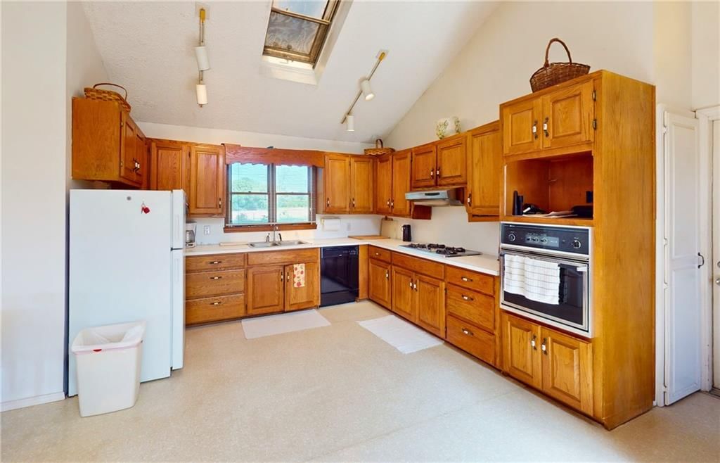4598 N Avilla Street — photo 14
