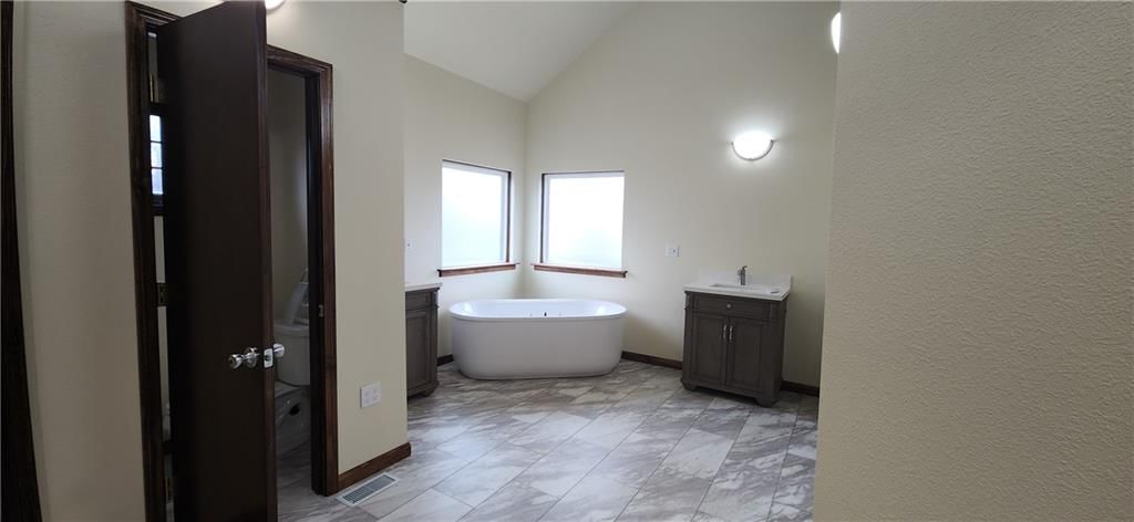 2104 County Road 4270 N/A — photo 7