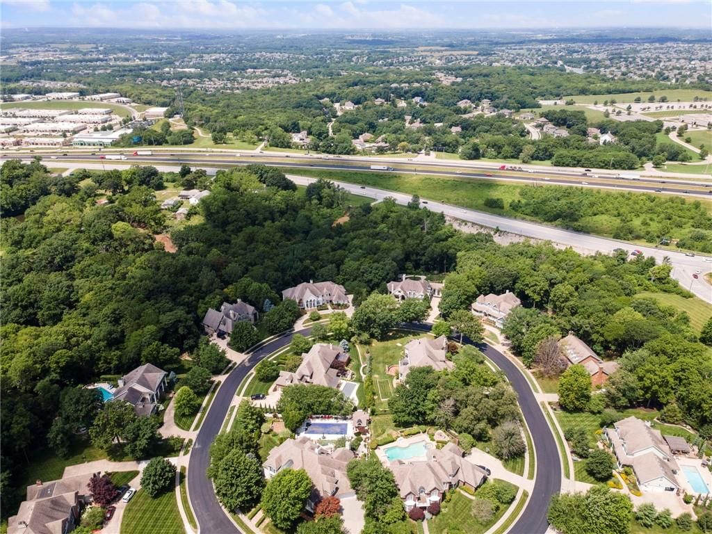 1311 & 1203 N State Route 291 Highway — photo 9