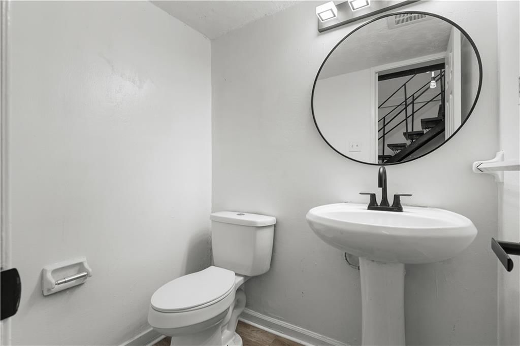 812 N 70th Street — photo 5