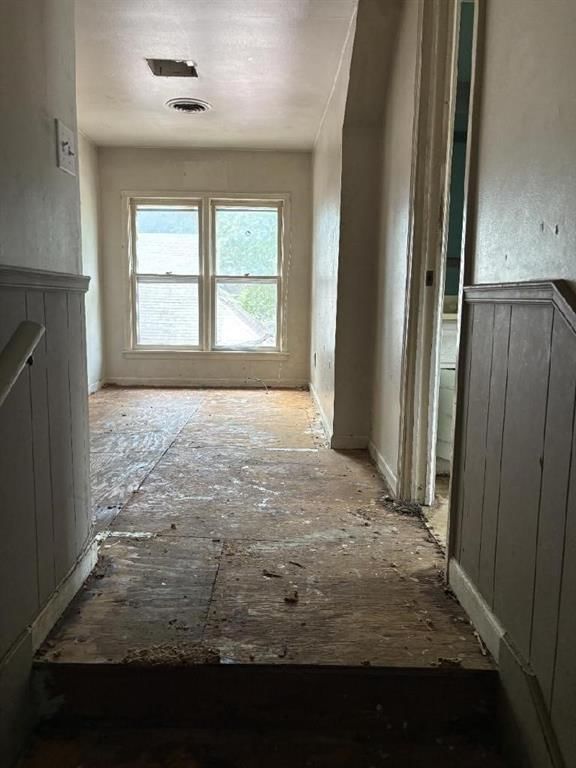 502 W Kansas Street — photo 8