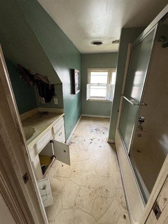 502 W Kansas Street — photo 10