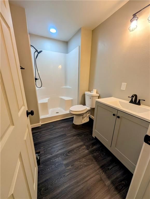 710 E Vine Street — photo 16