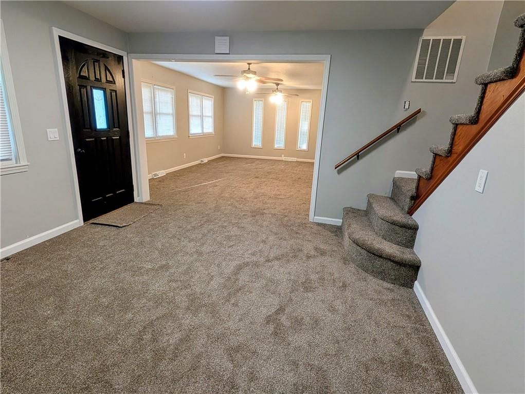 710 E Vine Street — photo 17