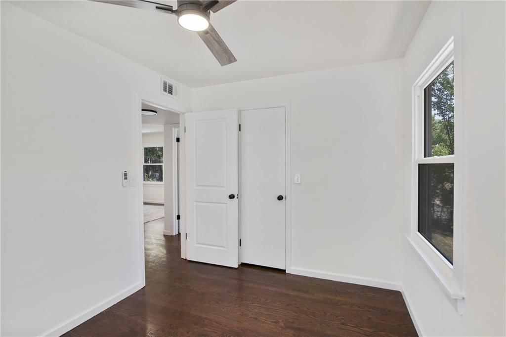 2611 Yates Avenue — photo 23