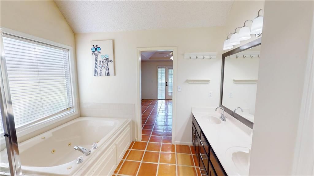 5104 S Yuma Court — photo 13
