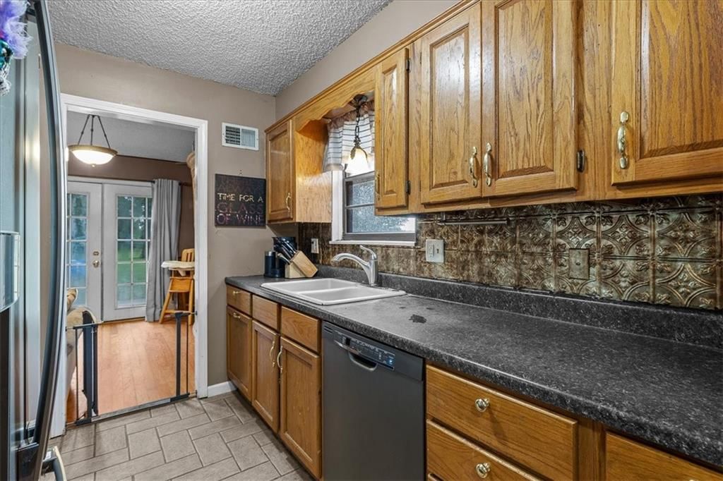 10 N Vine View Street — photo 12