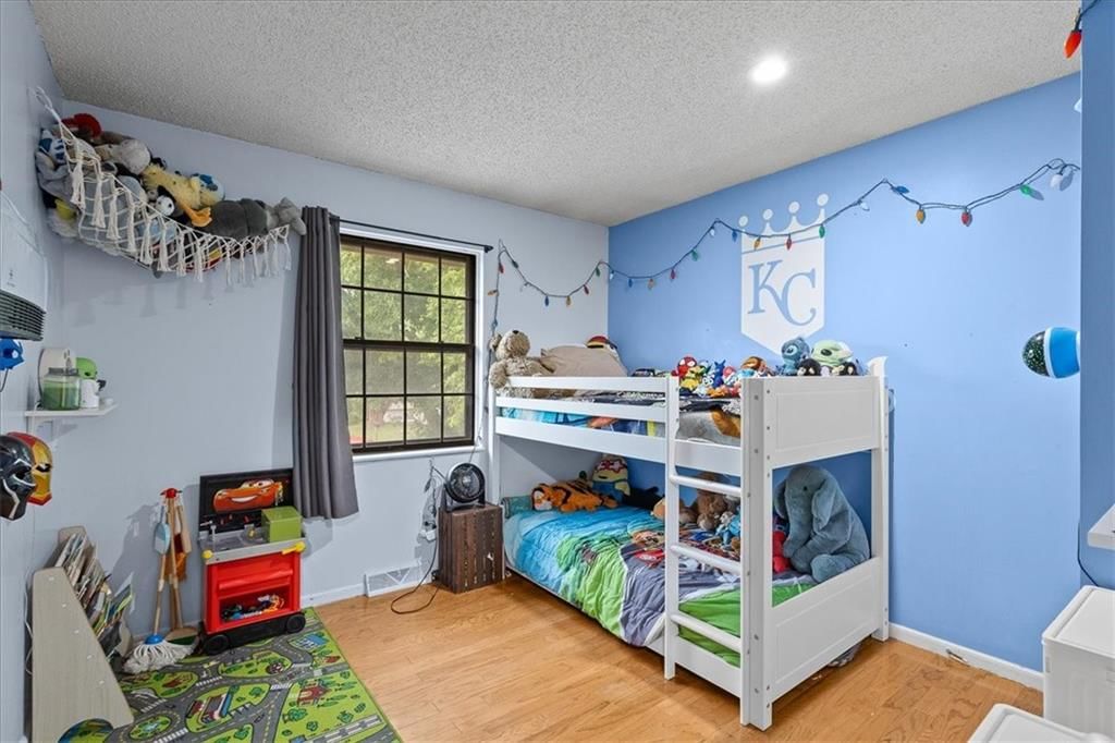 10 N Vine View Street — photo 17