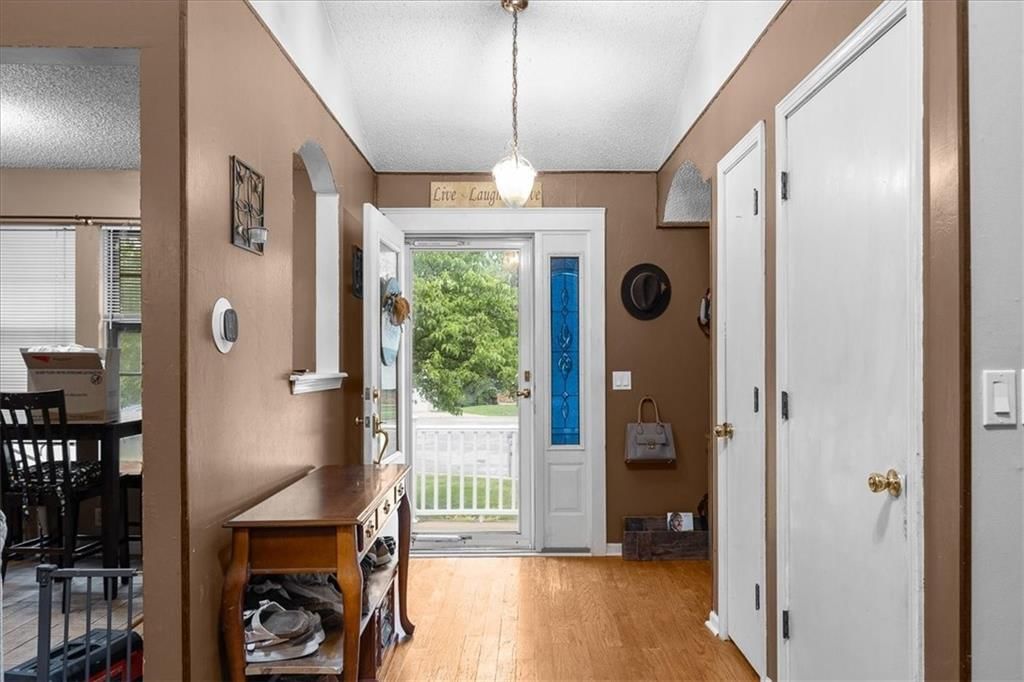10 N Vine View Street — photo 7
