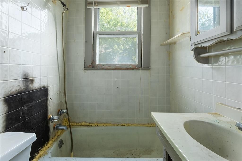 2005 S Evanston Avenue — photo 12