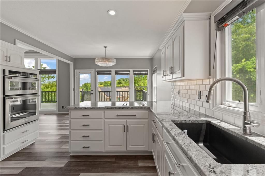 5605 NE Coral Drive — photo 29
