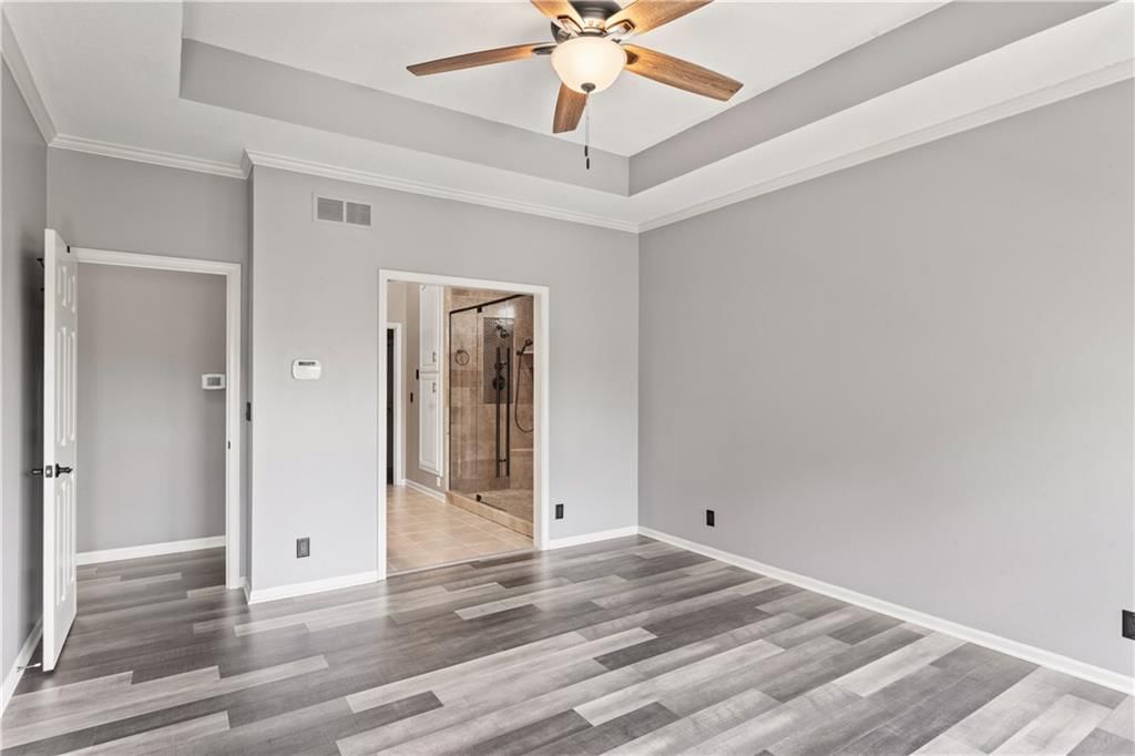 5605 NE Coral Drive — photo 34