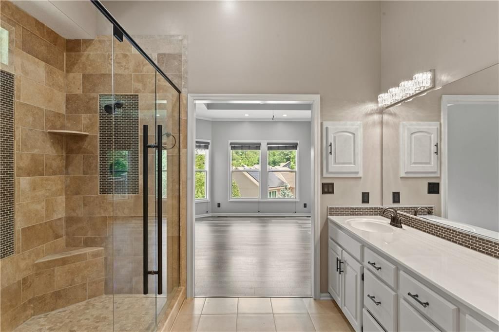 5605 NE Coral Drive — photo 38