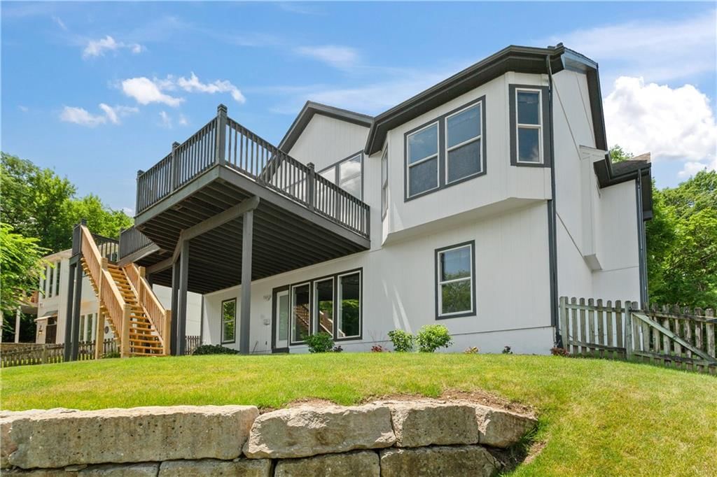 5605 NE Coral Drive — photo 5