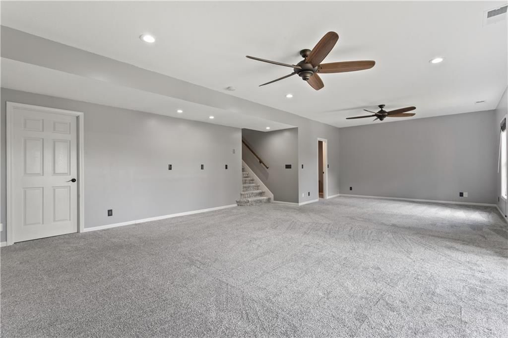 5605 NE Coral Drive — photo 44