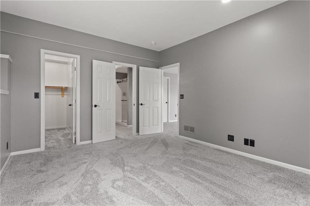 5605 NE Coral Drive — photo 47