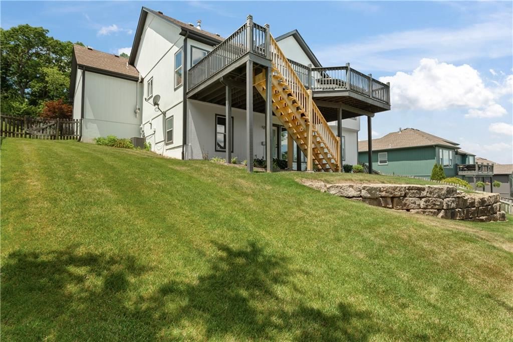 5605 NE Coral Drive — photo 7