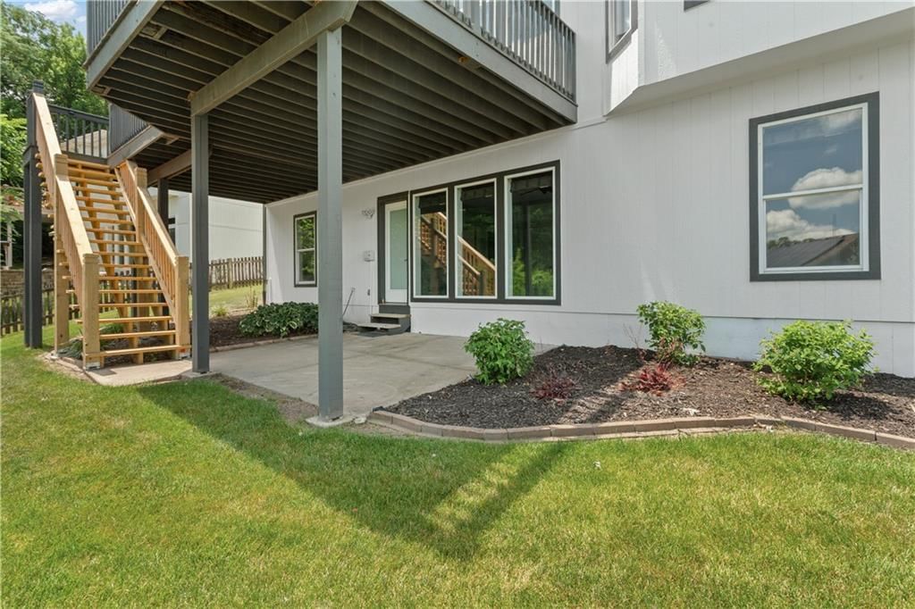 5605 NE Coral Drive — photo 8