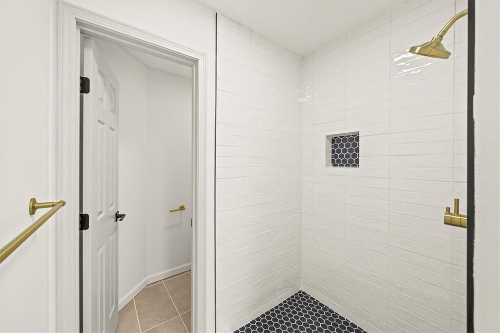 4707 SW 8Th Street — photo 18