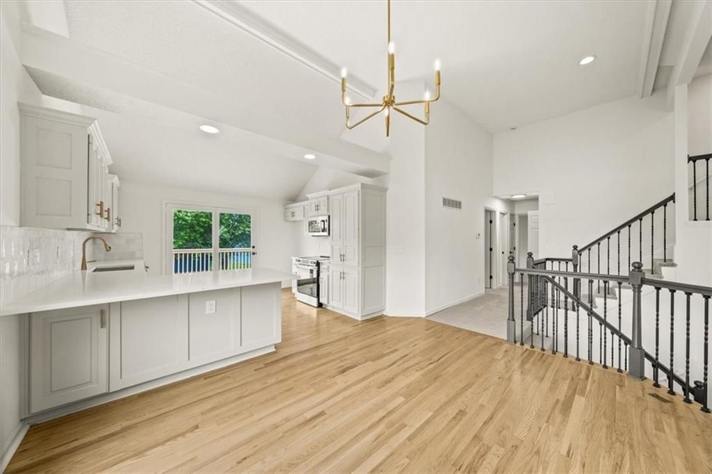 4707 SW 8Th Street — photo 7