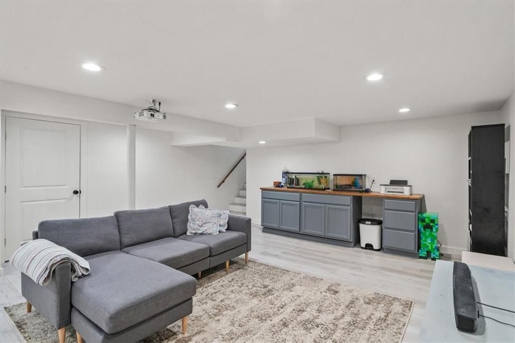 840 W Larkspur Street — photo 19
