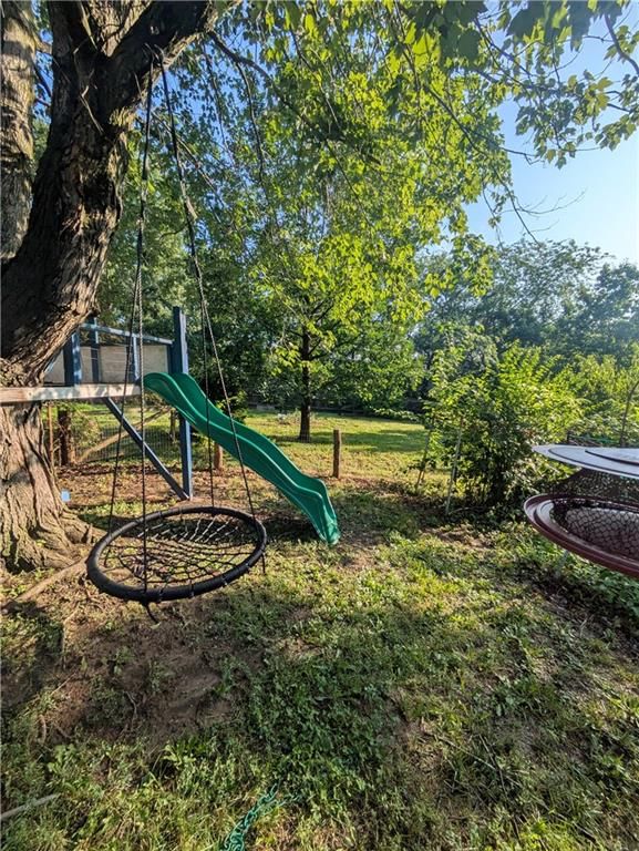 400 Patricia Street — photo 38