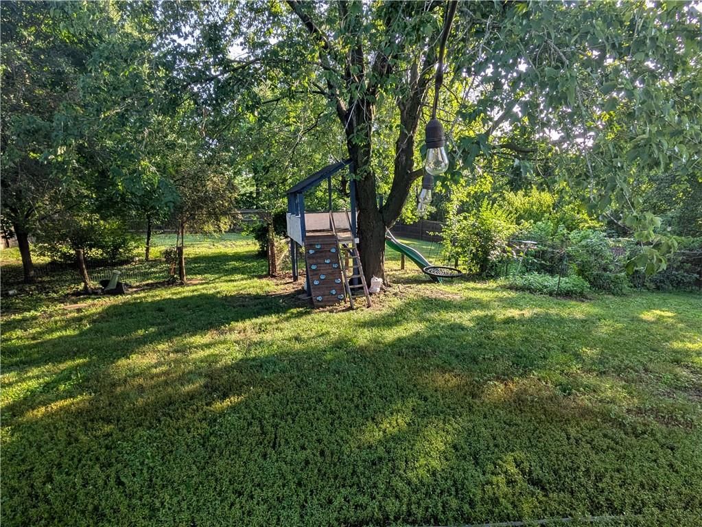 400 Patricia Street — photo 51