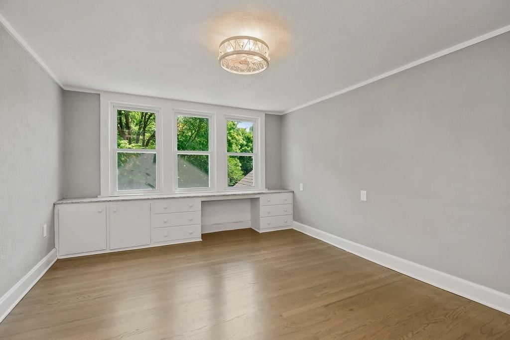 2216 N 55th Street — photo 8