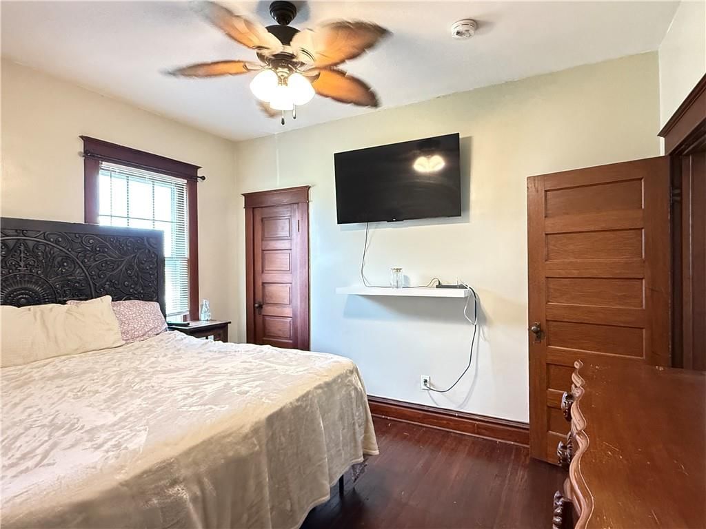 910 N Lynn Street — photo 16