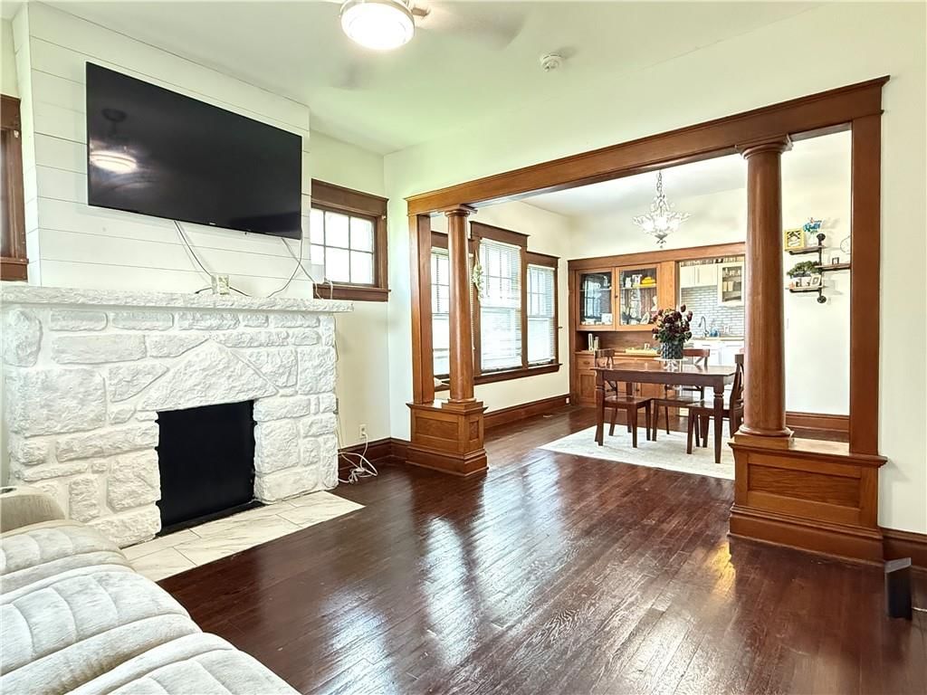 910 N Lynn Street — photo 3