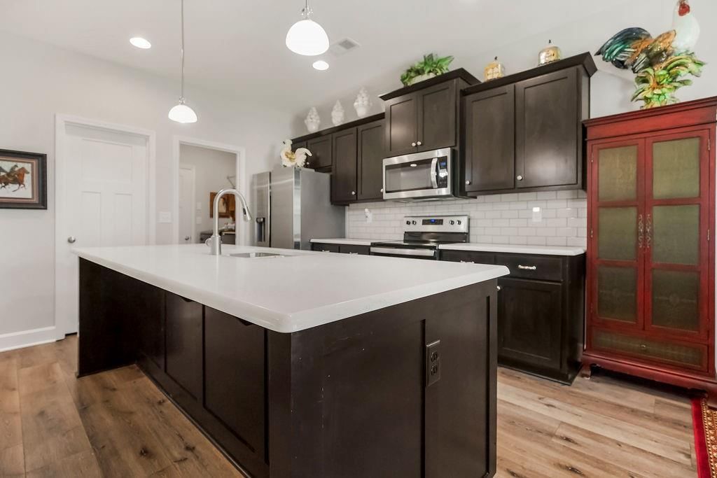 2214 SW 9th Street — photo 7