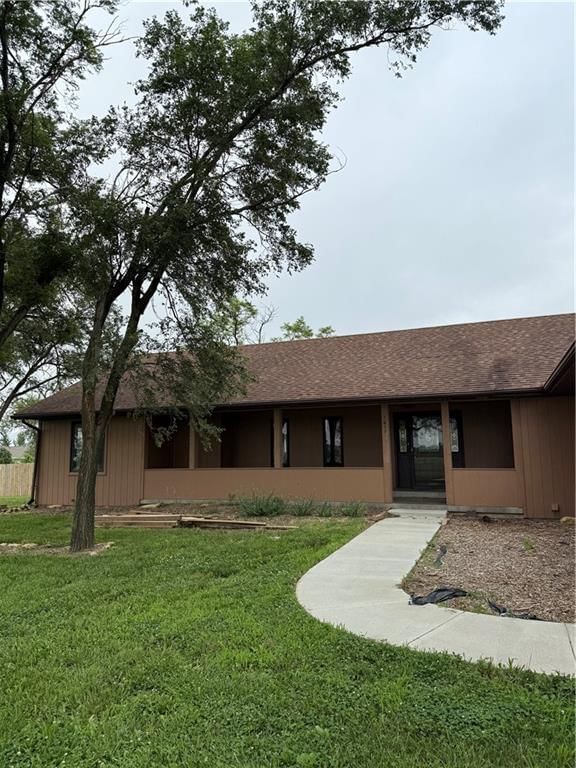 1011 N Arrowhead Drive — photo 2