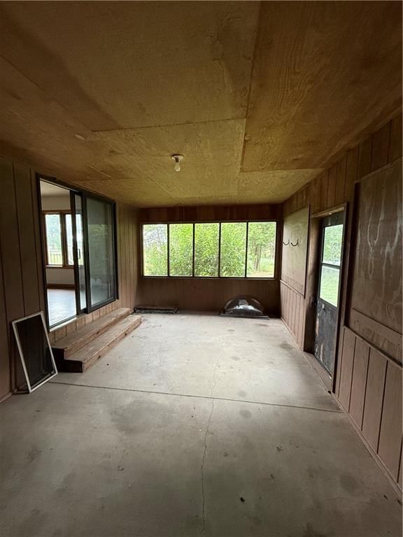 1011 N Arrowhead Drive — photo 18