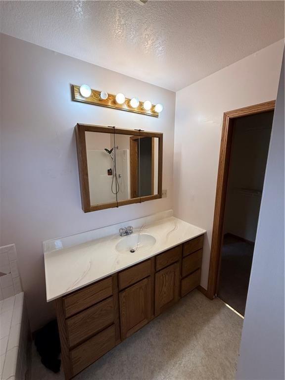 1011 N Arrowhead Drive — photo 24
