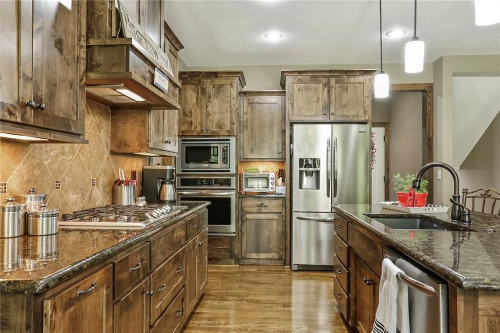 4521 LAKECREST Drive — photo 9